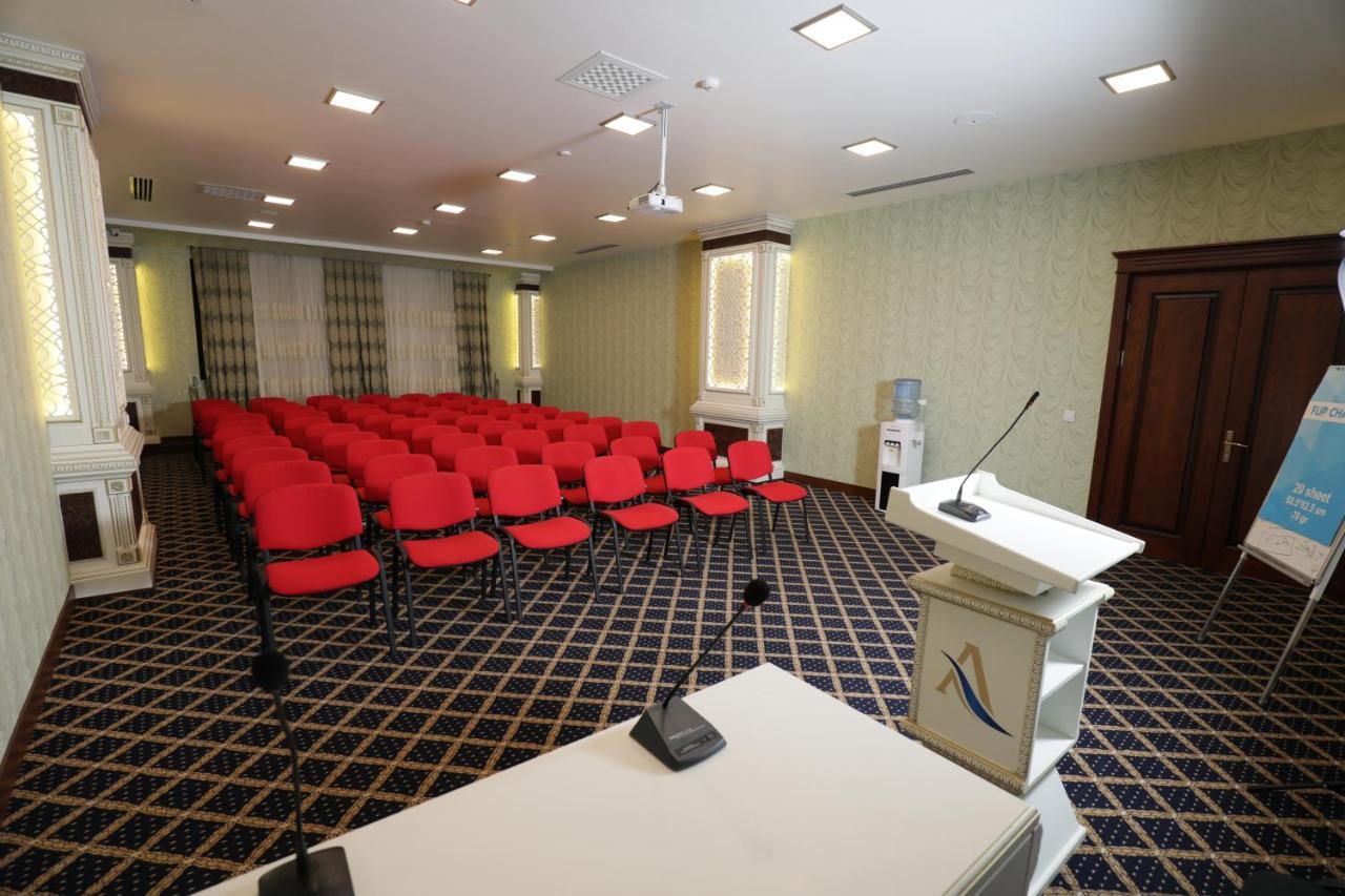 Alis Baku