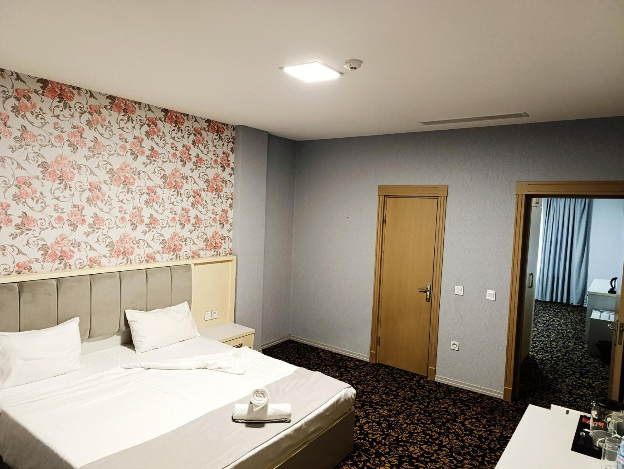 Alis Hotel Baku